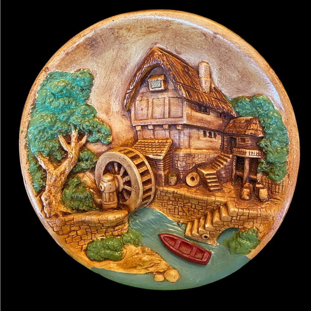 Vintage 3D ceramic plate hand painted approximately 7.5” no chips or cracks